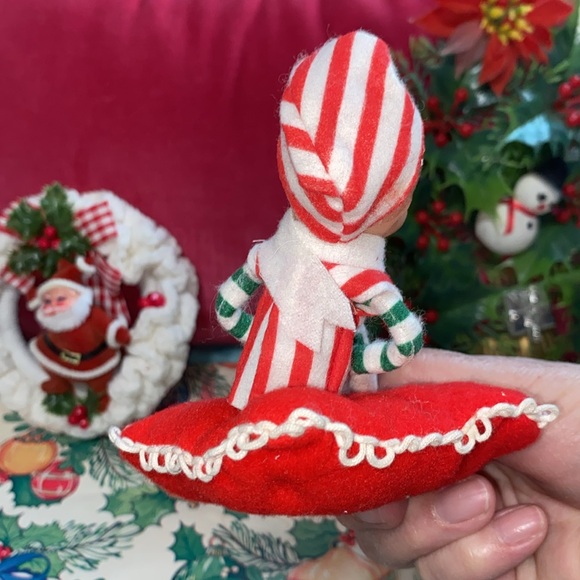 Vintage Christmas lot very adorable pixie Flock Santa vintage plastic Holly Berr - Picture 6 of 12